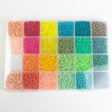 Charger l'image dans la galerie, Boîte de 3600 perles 24 couleurs 3 mm luginae