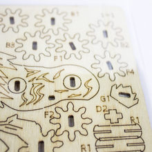 Charger l'image dans la galerie, Puzzle 3D en bois naturel Lion luginae
